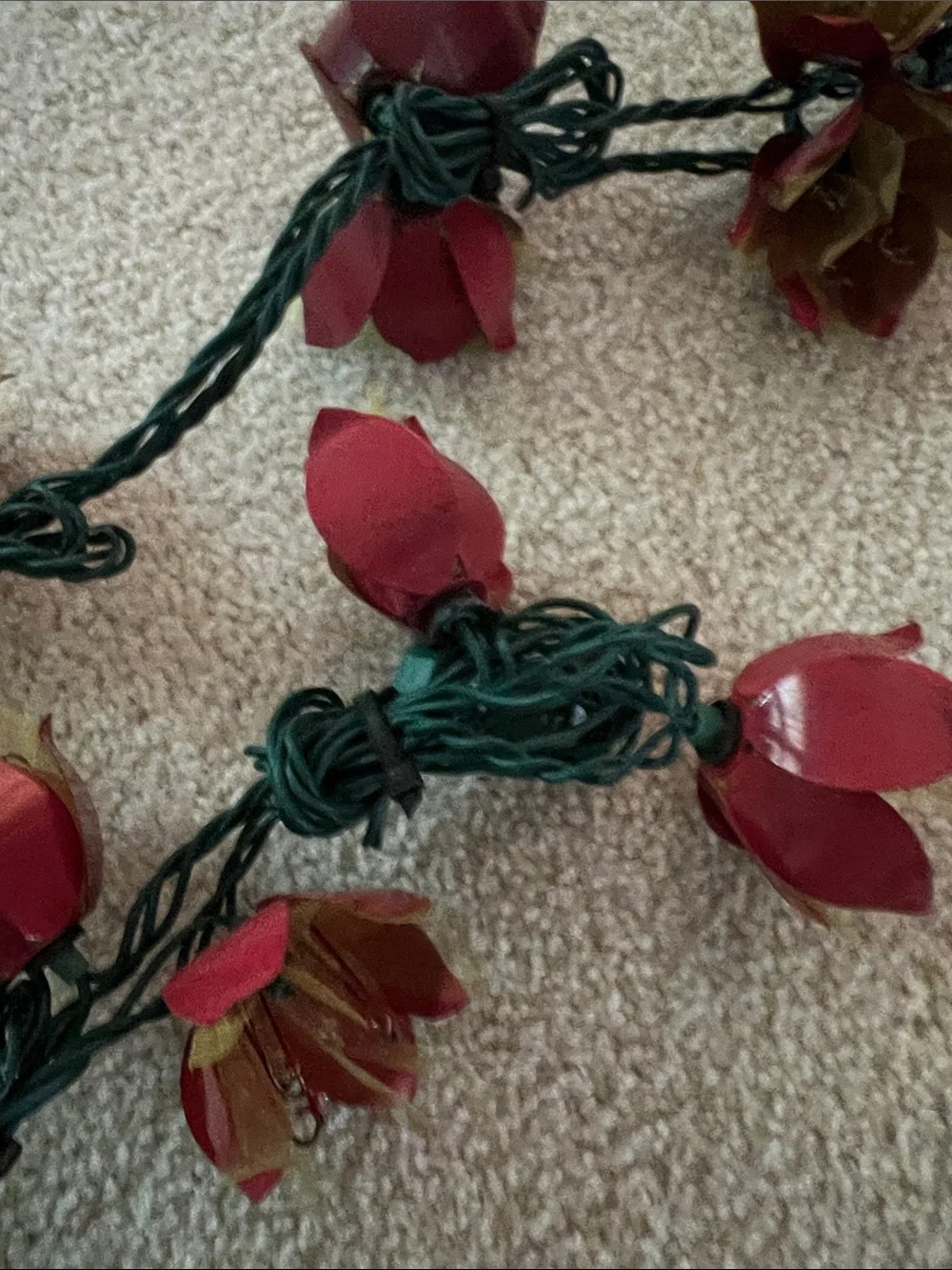 Red Flower String Lights - brand new